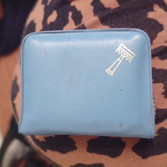 Pristine Gillette leather shaving case with razor - Picture 1 of 3